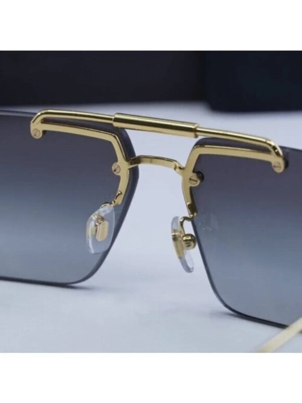 Versace model ve2245